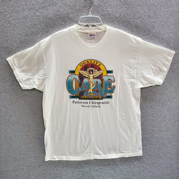 VINTAGE Chiropractic Men T-Shirt L Cream Patterson Merced CA Quailty Heath 2002 - Picture 1 of 7